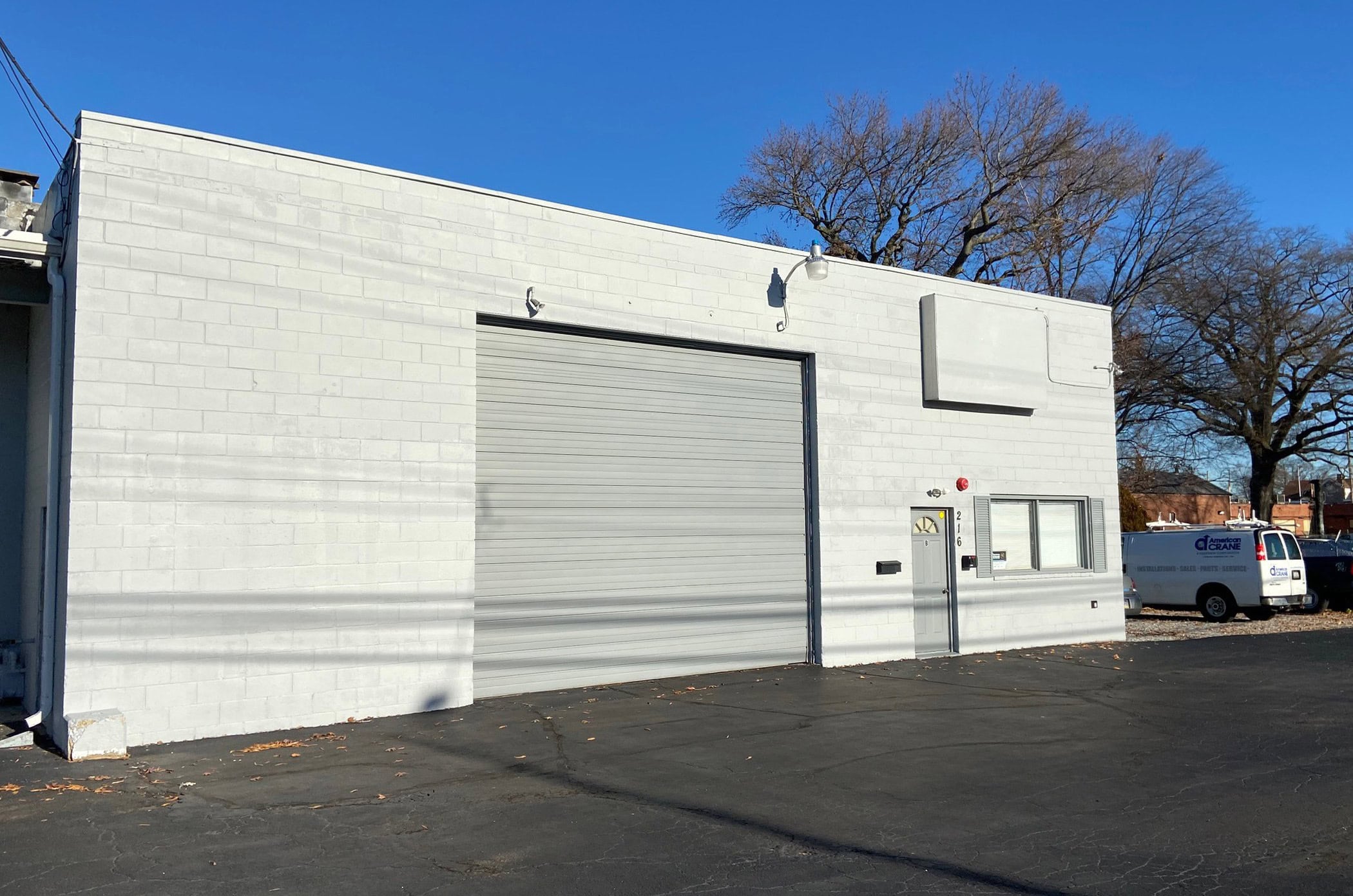 About American Crane